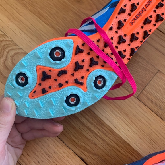 New Balance Spikes - Picture 4 of 6